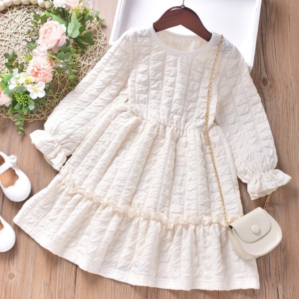 Brand new toddlers girl dress. Size 1-2 years.
